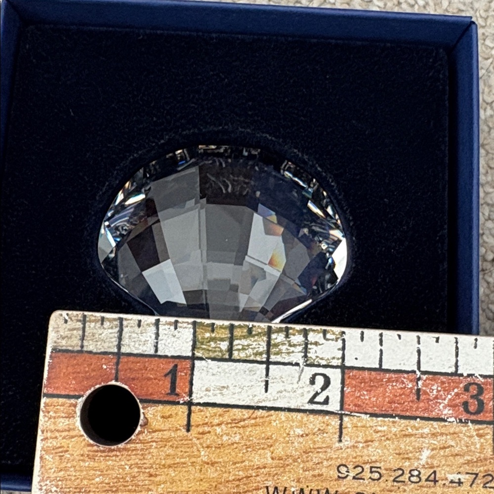 Swarovski Crystal shell - Picture 3 of 4